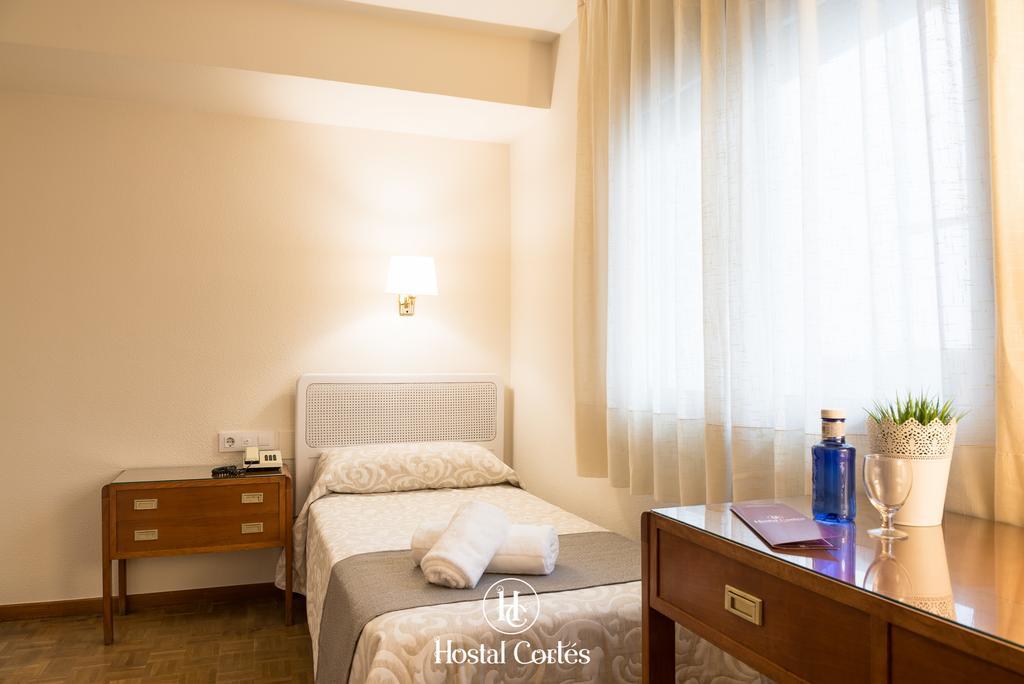 Hostal Cortes Куэнка Экстерьер фото