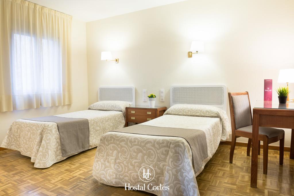 Hostal Cortes Куэнка Экстерьер фото