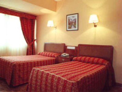 Hostal Cortes Куэнка Экстерьер фото